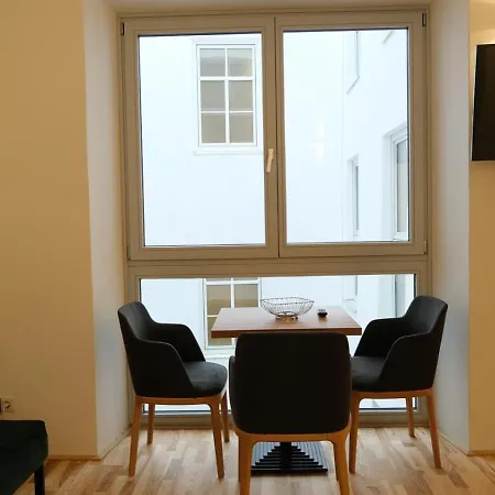 Alpena Homes, Altstadt, Zentrum, Kueche Linz